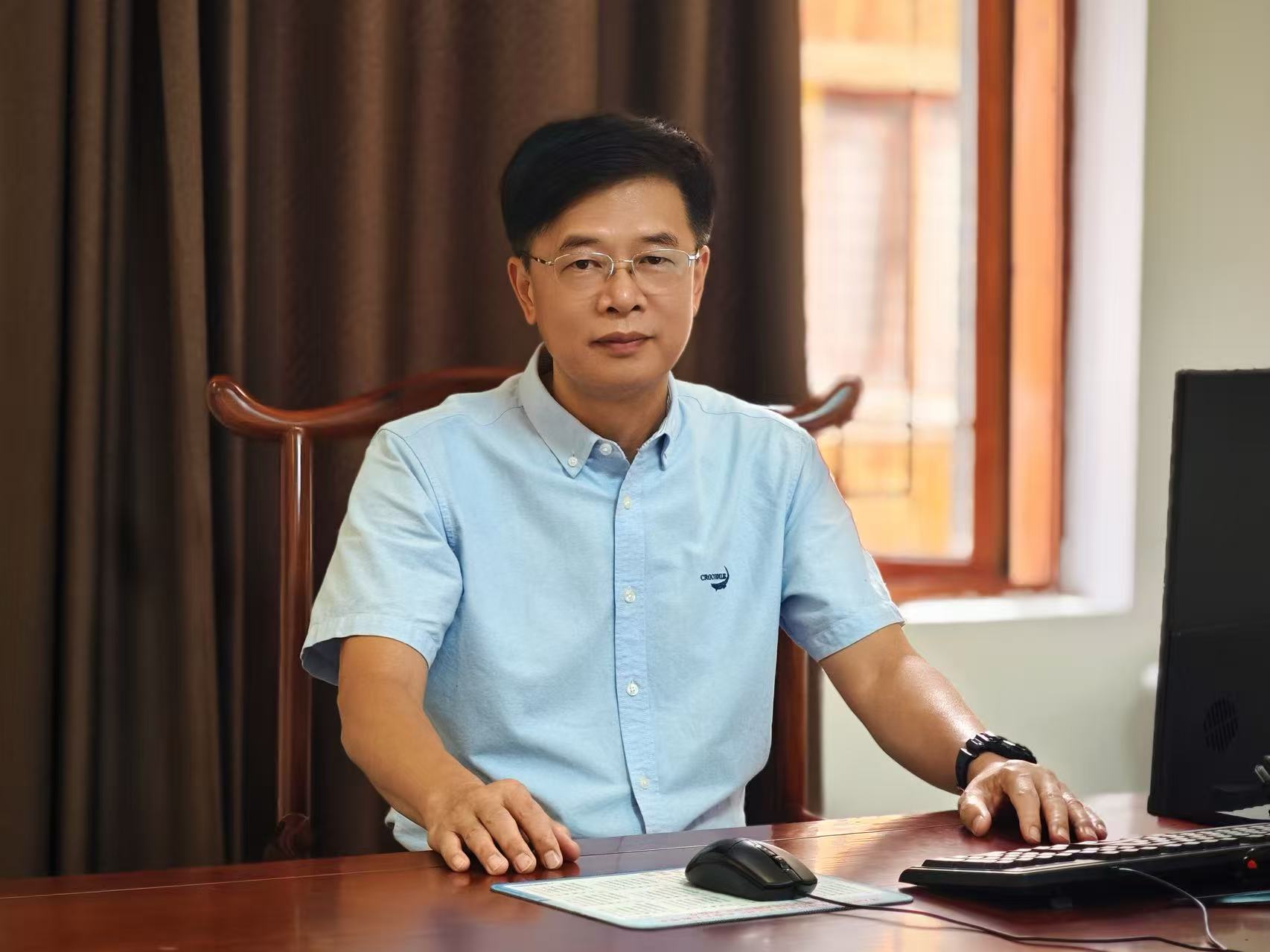 吴琪俊—副校长