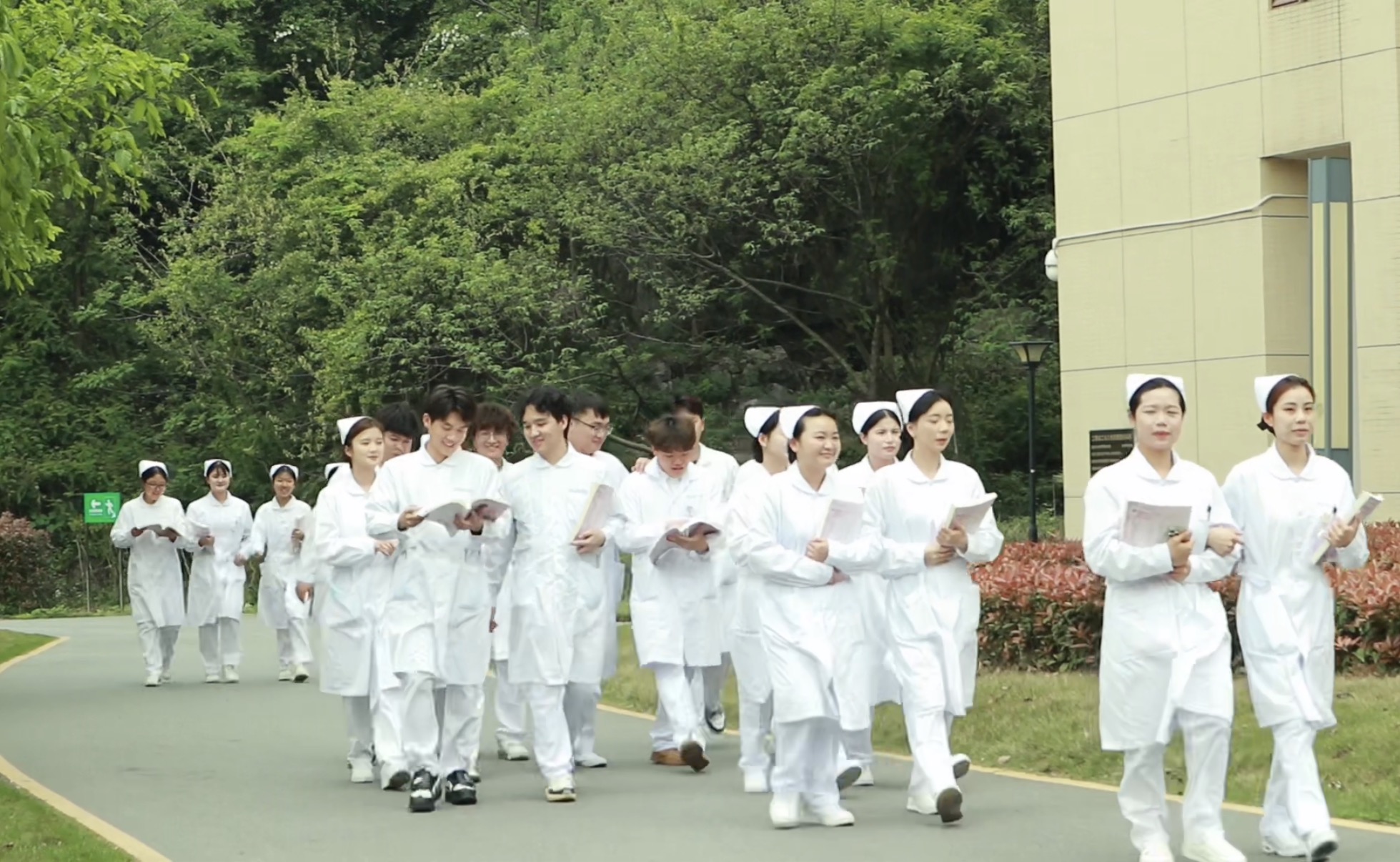 多彩桂康精彩新闻